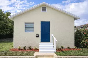 615 N Sapodilla Ave, West Palm Beach, FL 33401 - Photo 1