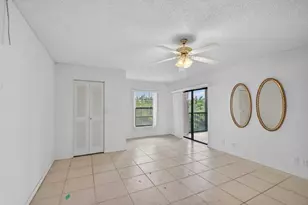 7076 Huntington Ln, Delray Beach, FL 33446 - Photo 14