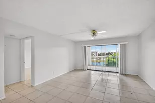 7076 Huntington Ln, Delray Beach, FL 33446 - Photo 8