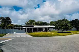 525 NE 27th St, Wilton Manors, FL 33334 - Photo 8