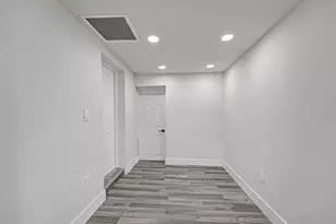 8229 NW 1st Pl, Miami, FL 33150 - Photo 28