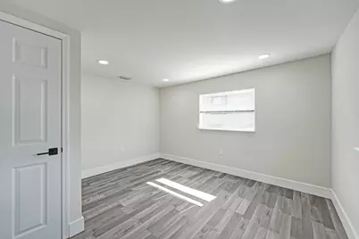 8229 NW 1st Place, Miami, FL 33150 - Photo 12