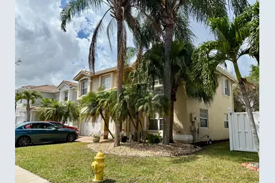 2401 NW 139th Avenue, Sunrise, FL 33323 - Photo 2