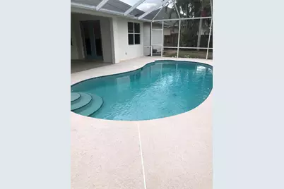 584 SE Nome Drive, Port Saint Lucie, FL 34984 - Photo 10