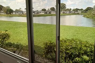 92 Seville Dr, Delray Beach, FL 33446 - Photo 2