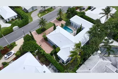 2258 E Ibis Isle Rd Road E, Palm Beach, FL 33480 - Photo 24