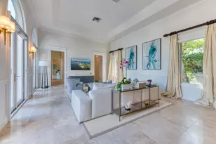 2258 E Ibis Isle Rd Road E, Palm Beach, FL 33480 - Photo 6