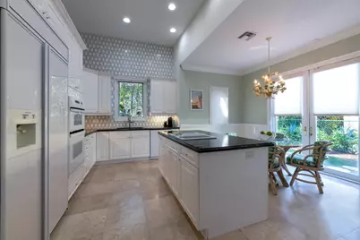 2258 E Ibis Isle Rd Road E, Palm Beach, FL 33480 - Photo 12