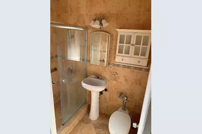 555 SW 16th Avenue, Miami, FL 33135 - Photo 6