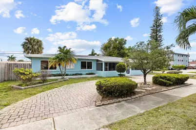800 SE 13th Court, Deerfield Beach, FL 33441 - Photo 8