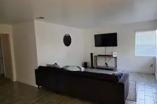 829 Macy St, West Palm Beach, FL 33405 - Photo 4