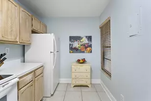 8 N Royal Palm Way, Boca Raton, FL 33432 - Photo 8