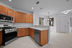 170 Evergrene Pkwy, Palm Beach Gardens, FL 33410 - Photo 2