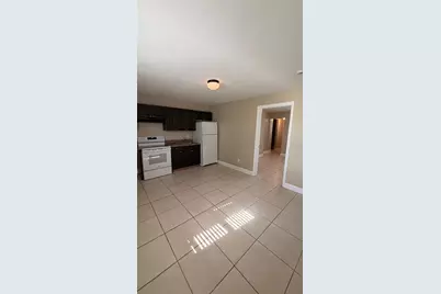 752 Martin Luther King Junior Boulevard #Apt 5, Riviera Beach, FL 33404 - Photo 10