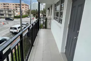 6910 Byron Ave, Miami Beach, FL 33141 - Photo 10