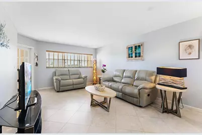 3654 Via Poinciana #504, Lake Worth, FL 33467 - Photo 8