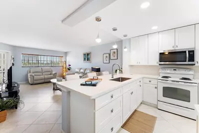 3654 Via Poinciana #504, Lake Worth, FL 33467 - Photo 14