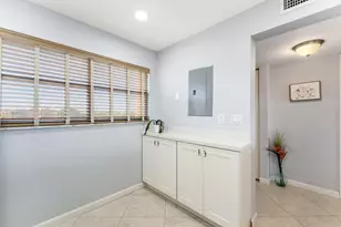 3654 Via Poinciana, Lake Worth, FL 33467 - Photo 26