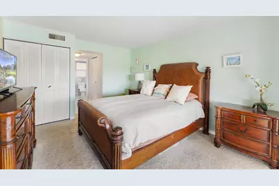 3654 Via Poinciana #504, Lake Worth, FL 33467 - Photo 16