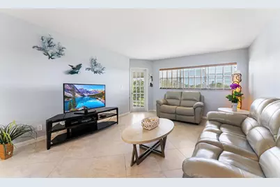 3654 Via Poinciana #504, Lake Worth, FL 33467 - Photo 8