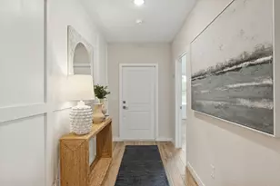 1611 SE Minorca Ave, Port Saint Lucie, FL 34952 - Photo 2