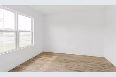 1611 SE Minorca Avenue, Port Saint Lucie, FL 34952 - Photo 6