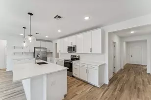 1611 SE Minorca Ave, Port Saint Lucie, FL 34952 - Photo 4