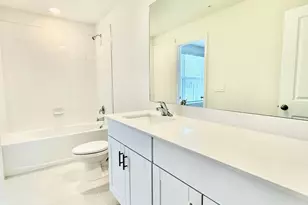 586 Salisbury Cir, Fort Pierce, FL 34982 - Photo 16