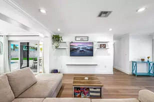 1098 W Camino Real, Boca Raton, FL 33486 - Photo 12