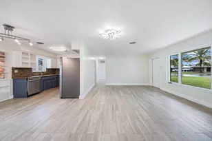 2611 NE 16th St, Pompano Beach, FL 33062 - Photo 8