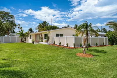 2611 NE 16th Street, Pompano Beach, FL 33062 - Photo 18