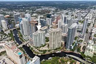 347 N New River Dr E, Fort Lauderdale, FL 33301 - Photo 10