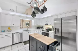 7259 Papaya Way, Tamarac, FL 33321 - Photo 6