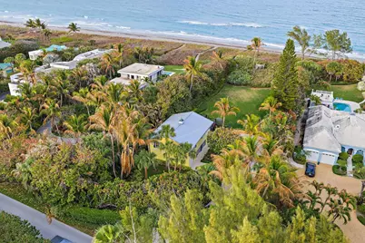 31 N Beach Road, Jupiter Island, FL 33455 - Photo 1