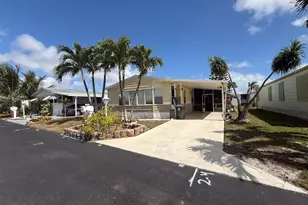 6092 Palm Breezes Dr, Lake Worth, FL 33462 - Photo 2