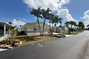 6092 Palm Breezes Dr, Lake Worth, FL 33462 - Photo 4