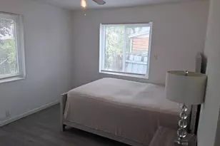 6420 Oak St, Hollywood, FL 33024 - Photo 10