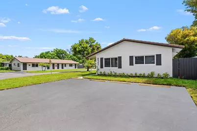 832 NE 12th Avenue #1, Pompano Beach, FL 33060 - Photo 1