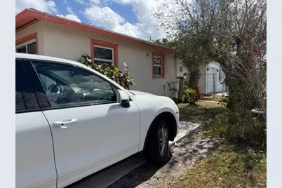 1585 W 36th Street, West Palm Beach, FL 33404 - Photo 6