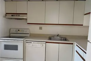 7925 S Colony Cir, Tamarac, FL 33321 - Photo 2