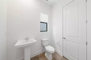 2652 NW 87th Ter, Cooper City, FL 33024 - Photo 12