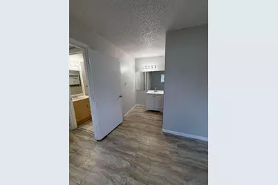3610 N 56th Avenue #205, Hollywood, FL 33021 - Photo 6