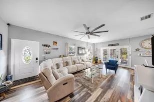 200 E Hemingway Cir, Margate, FL 33063 - Photo 10