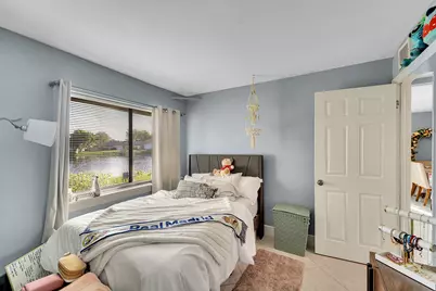 261 Wimbledon Lake Drive, Plantation, FL 33324 - Photo 10