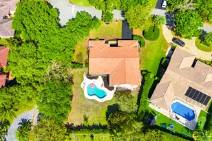 102 SW 120th Ln, Coral Springs, FL 33071 - Photo 2