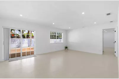 6573 Eaton Street, Hollywood, FL 33024 - Photo 14