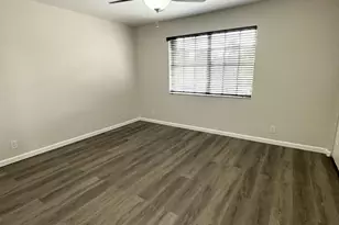 8886 SW 3rd St, Pembroke Pines, FL 33025 - Photo 6