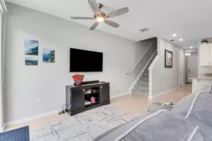 303 SE Halifax Ln, Stuart, FL 34994 - Photo 8