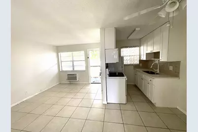 801 S Federal Highway #112, Lake Worth Beach, FL 33460 - Photo 2