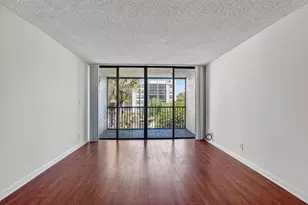 11 Royal Palm Way, Boca Raton, FL 33432 - Photo 10